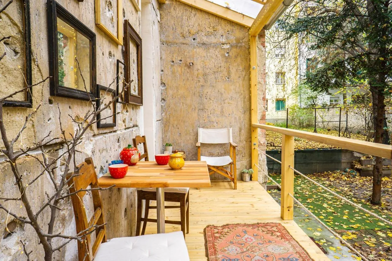 Bond & Sue Apartman Budapest