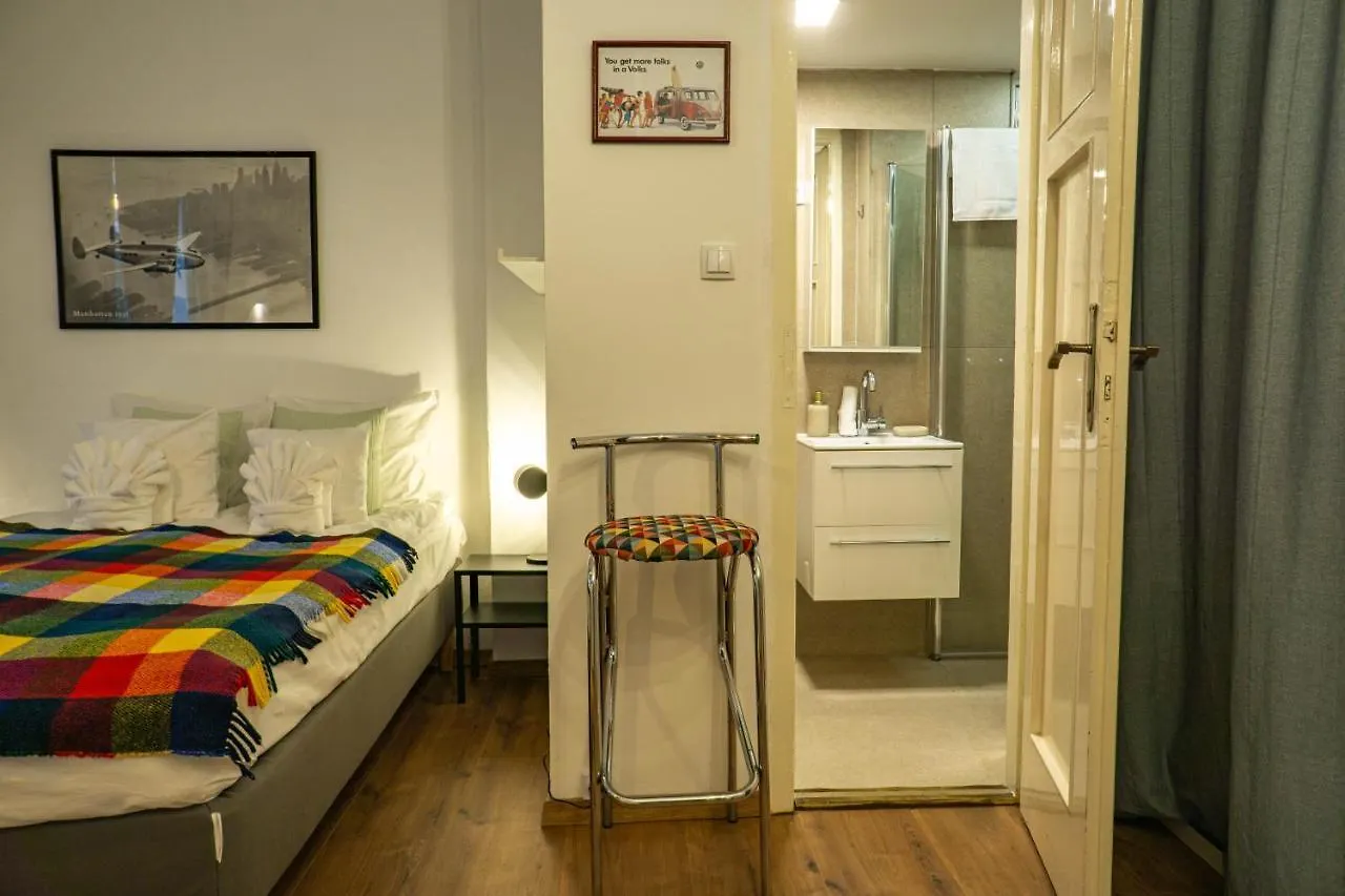 Bond & Sue Apartman Budapest