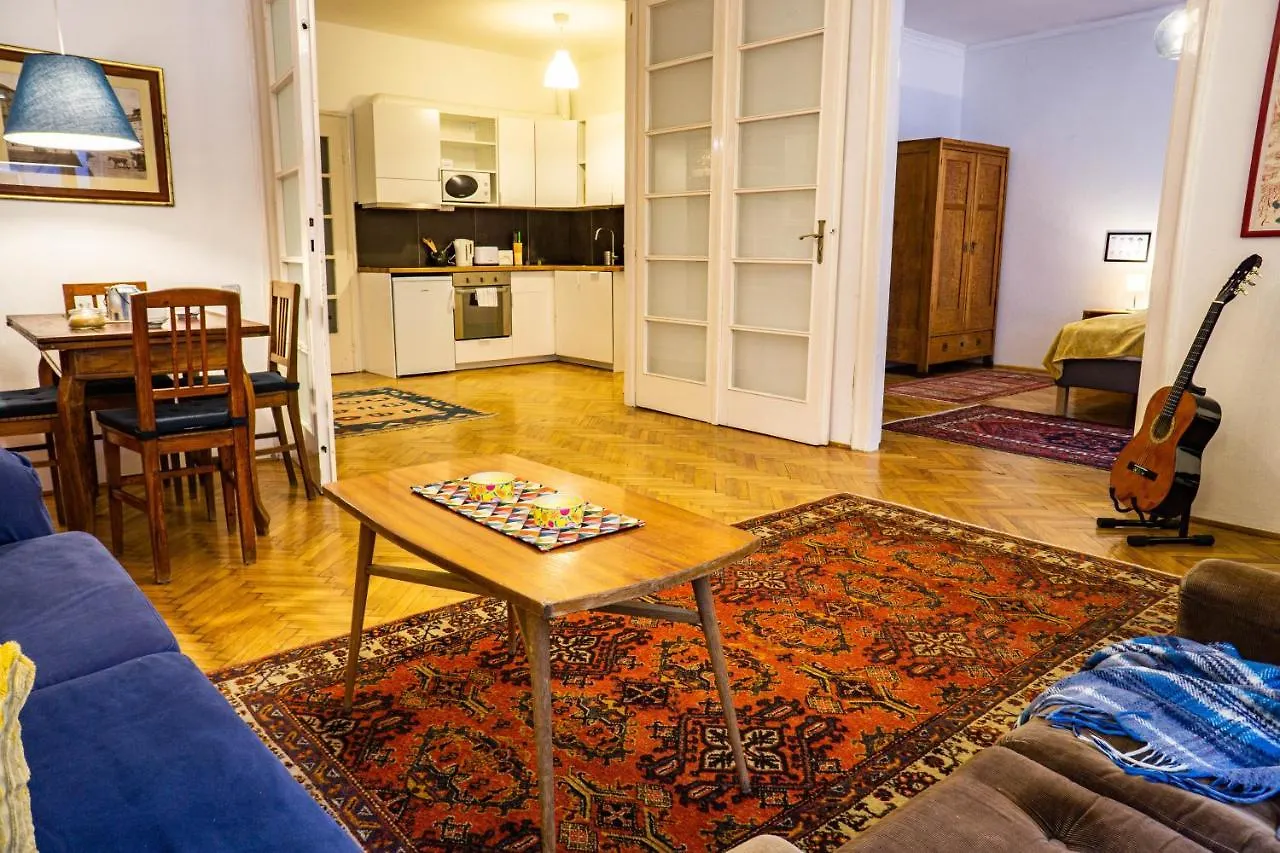 Bond & Sue Apartman Budapest Magyarország