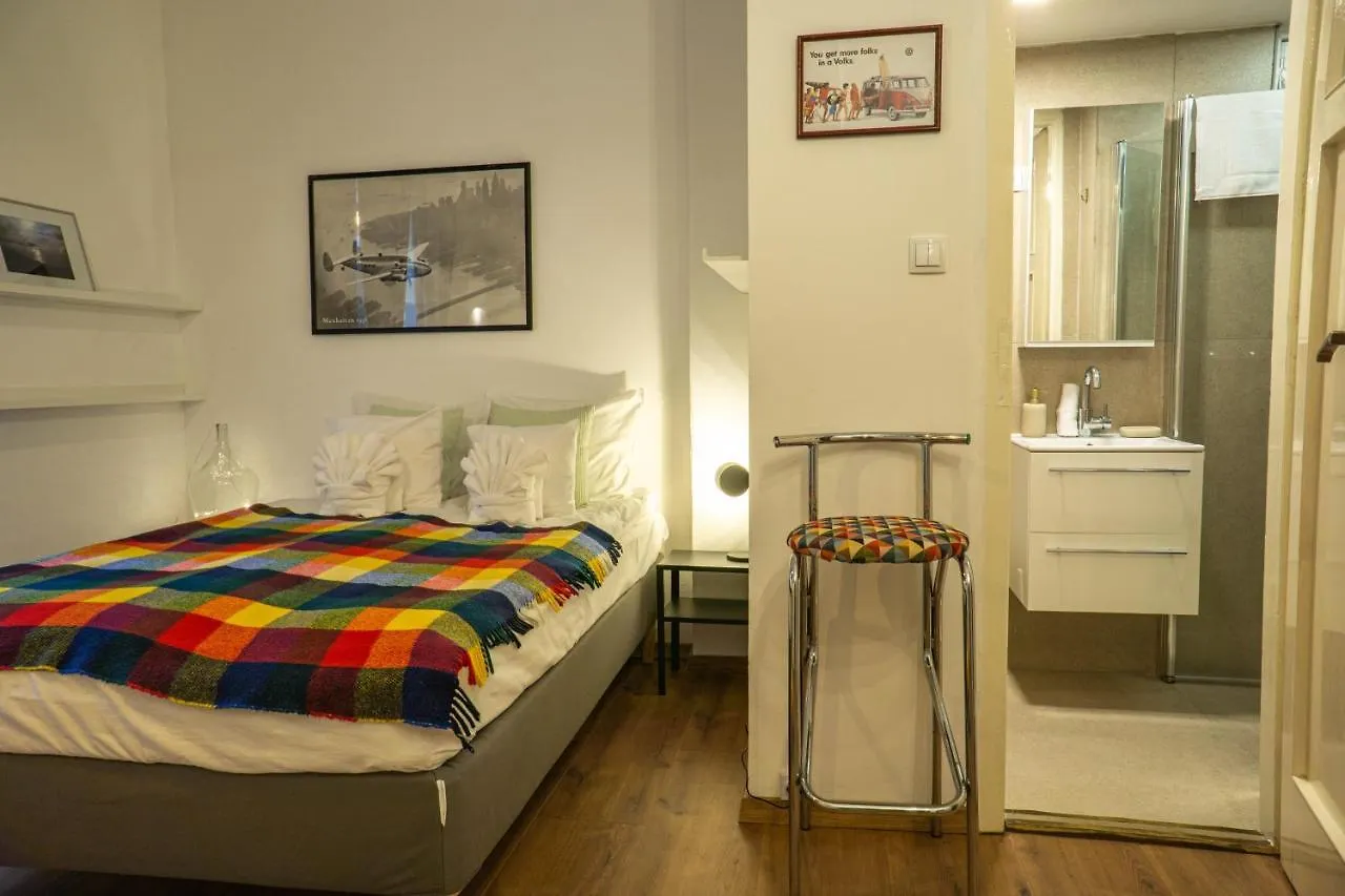 Bond & Sue Apartman Budapest