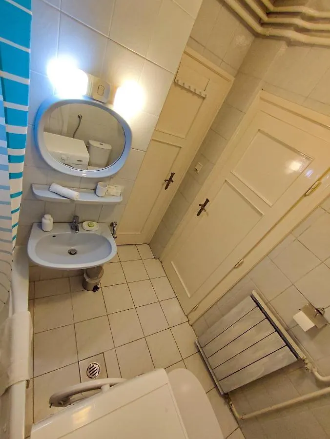 Bond & Sue Apartman Budapest 0*,
