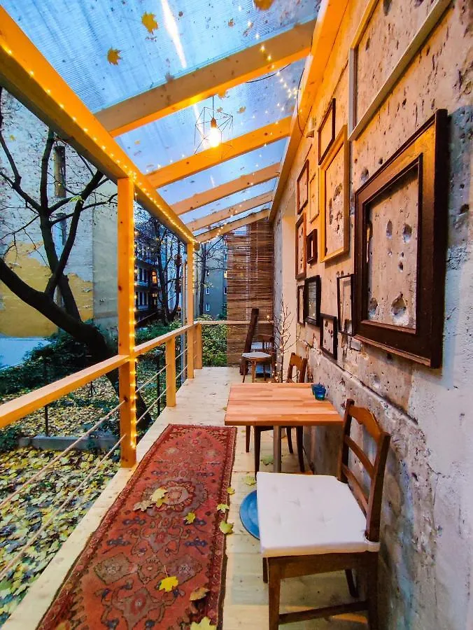 Bond & Sue Apartman Budapest
